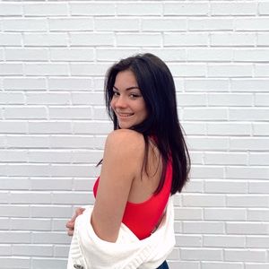 Meet your Posher, Abby